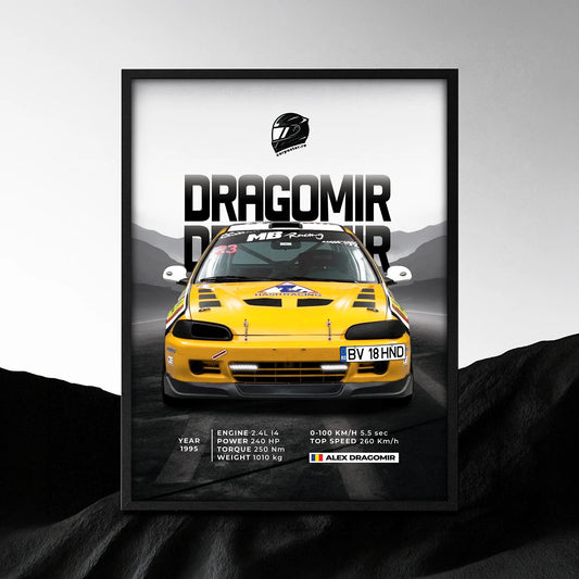 Poster auto personalizat după fotografie cu Honda galbenă de competiție, numele Dragomir și fundal cu ceață
